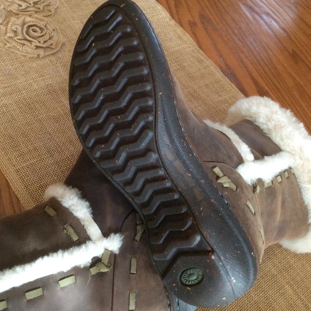 UGG 5137 thick